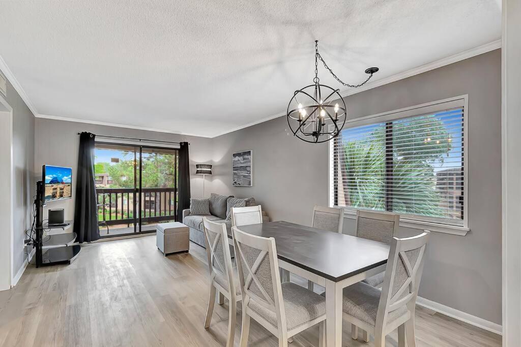Beach Lover'S Paradise. On The Beach. Sleeps 8. Hilton Head Island Exterior photo