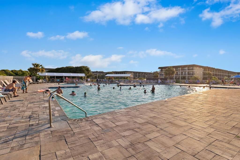 Beach Lover'S Paradise. On The Beach. Sleeps 8. Hilton Head Island Exterior photo