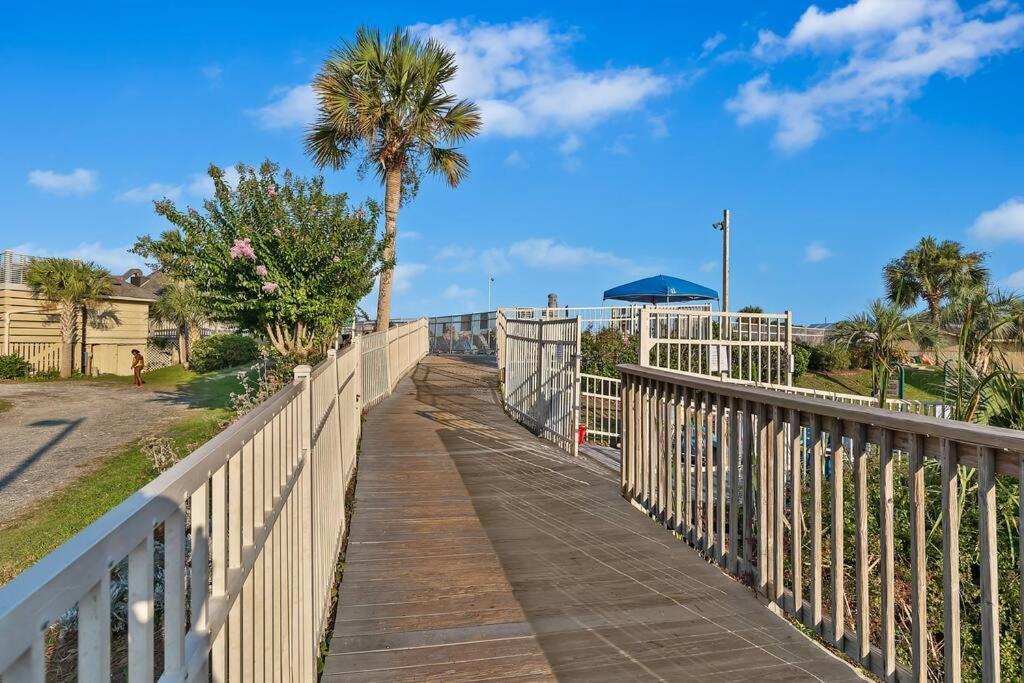 Beach Lover'S Paradise. On The Beach. Sleeps 8. Hilton Head Island Exterior photo