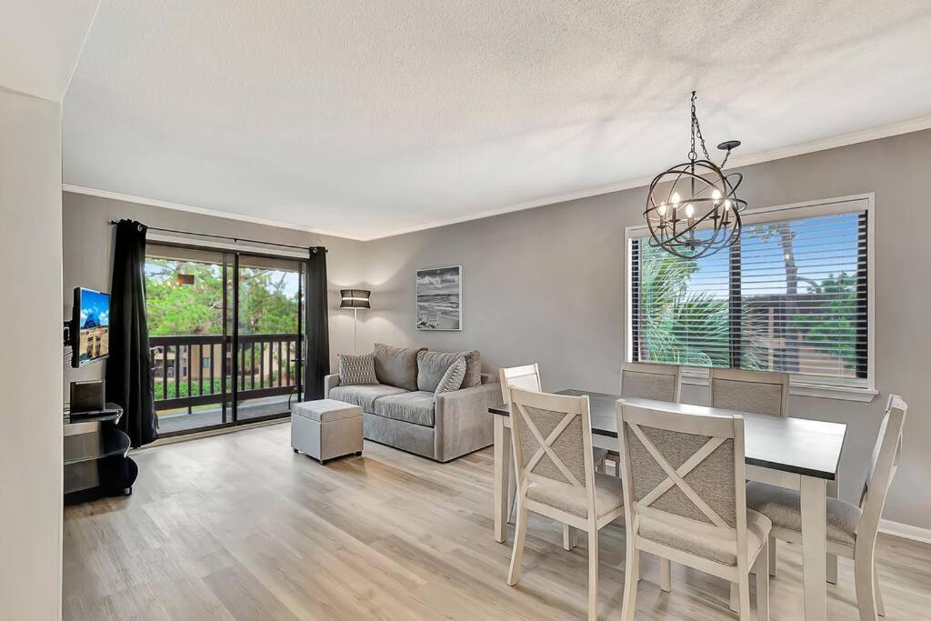Beach Lover'S Paradise. On The Beach. Sleeps 8. Hilton Head Island Exterior photo